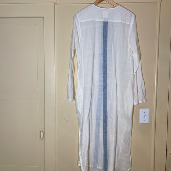 Daughters of India White and Blue Long Sleeve Dress - Picture 5 of 11